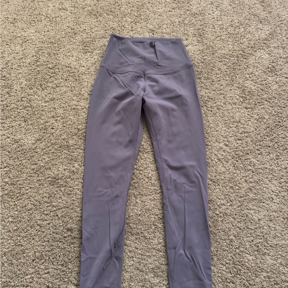 High-Waisted purple Leggings